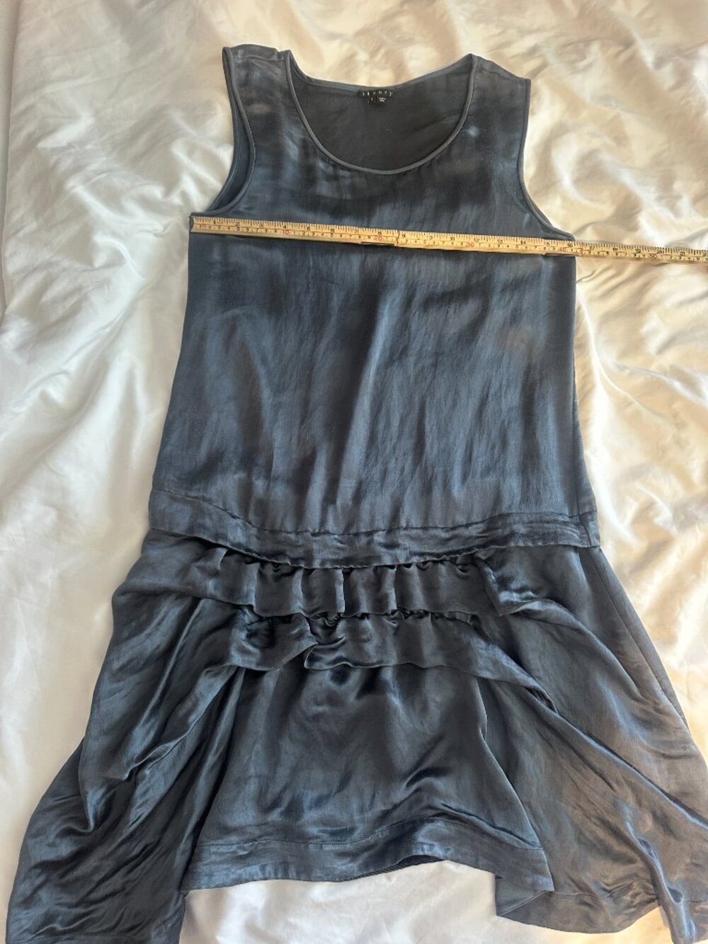 Theory Gray Sleeveless Ruffle Hem Dress Minimalist Shift Mini Size 2 XS - Picture 6 of 8
